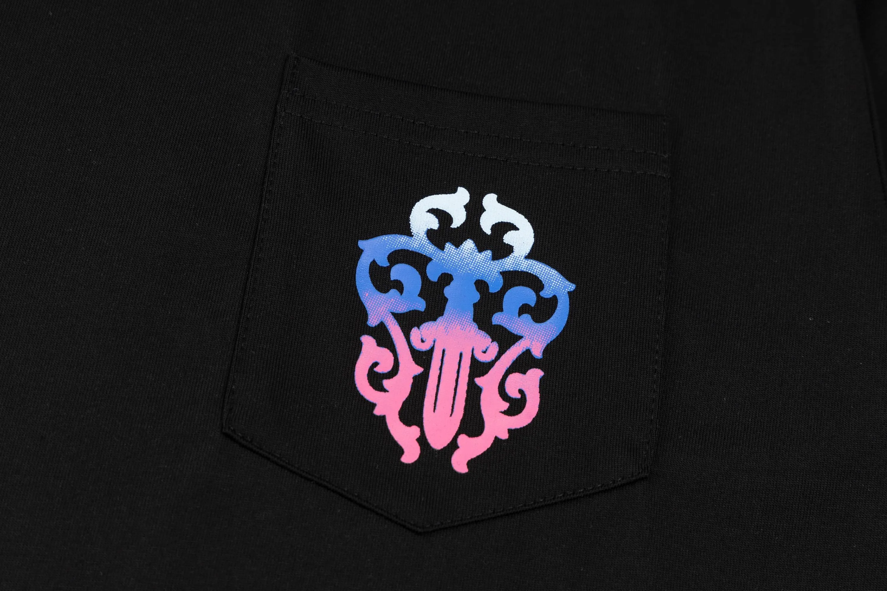 May 1st Welfare Style 🅿️116 - Crow Heart Short-sleeved T-shirt, same style for men and women - Made of original 280g 100% cotton fabric, soft and comfortable, threads are dyed in the same vat with zero color difference, exclusive quality difference currency, welcome to compare - Color: Black - Size: XS S M L